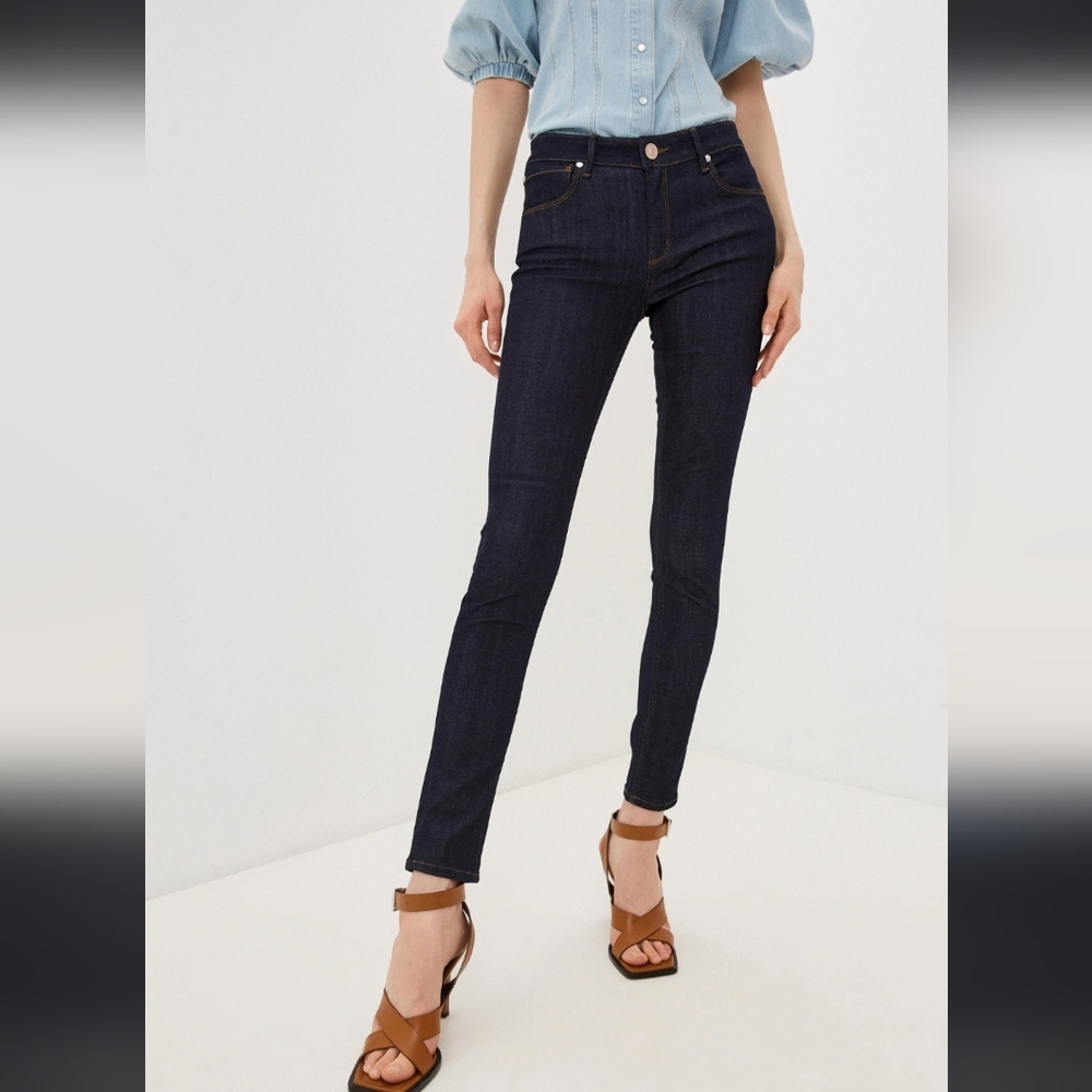 Sandro dark wash skinny jeans size 0 (34)